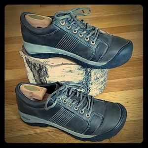 Keen Austin men's sz 9.5